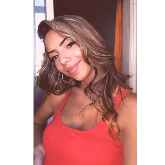 Meet your Posher, Erica - Picture 1 of 1